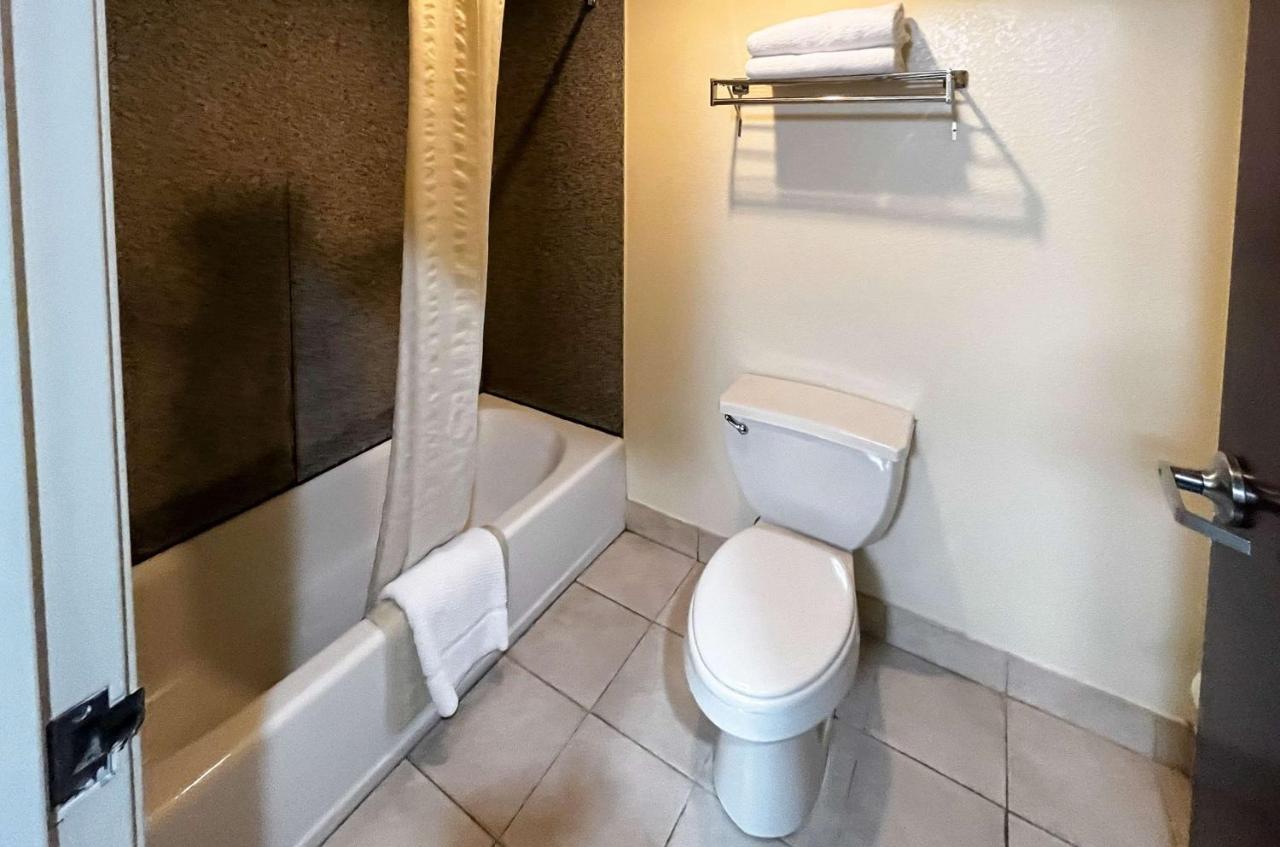 Executive Inn & Suites Breaux Bridge, La 외부 사진